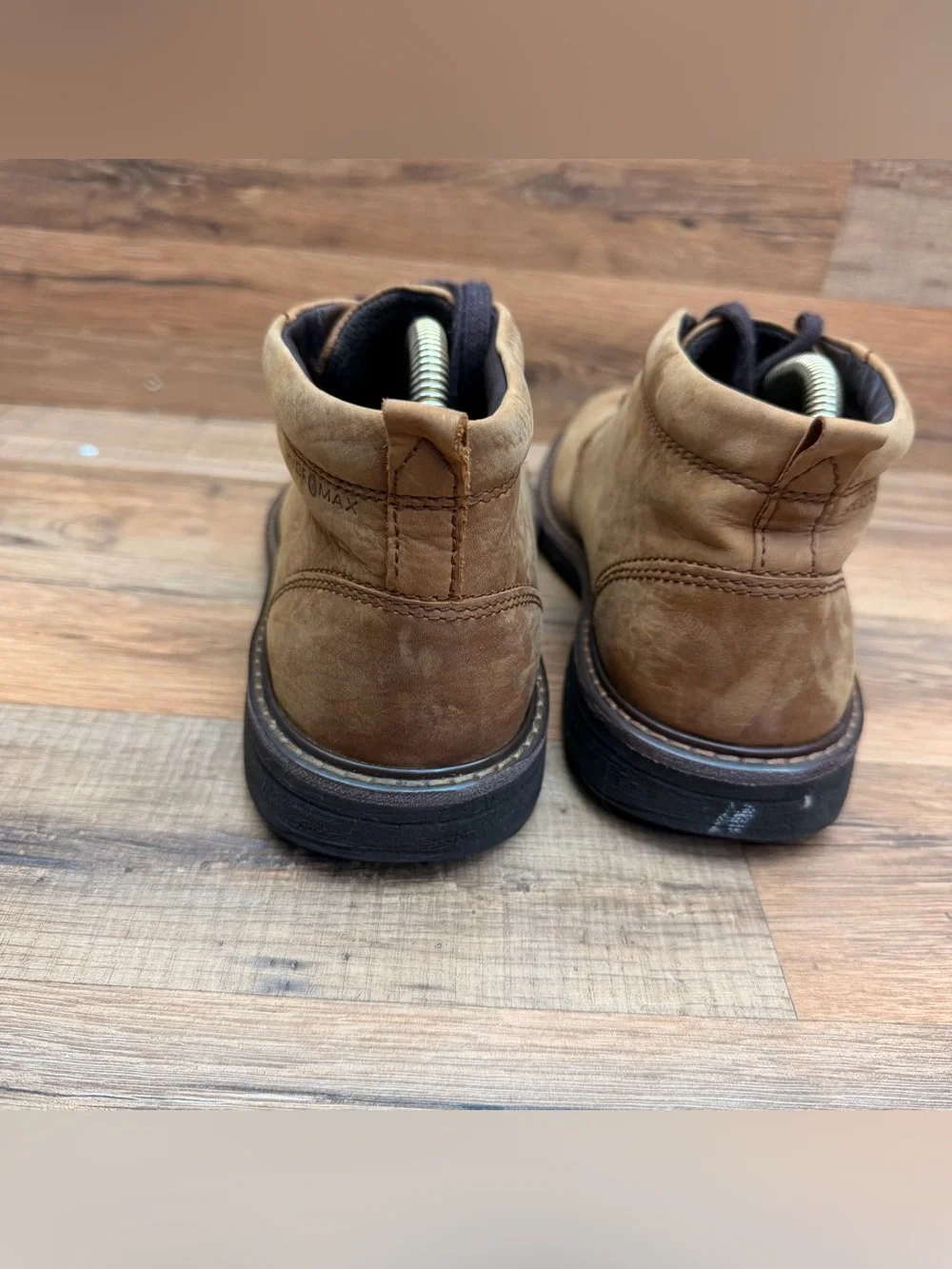 Ecco Men's size 8-8.5 Turn Tie GTX Waterproof Chukka Boots